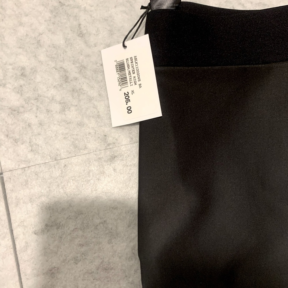 New with tags! Ultracor leggings - Picture 4 of 5